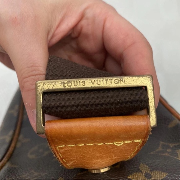 Louis Vuitton Monogram Gange Pochette - Picture 6 of 9